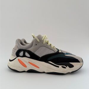 Yeezy 700 Wave Runner - Size 10 Men’s